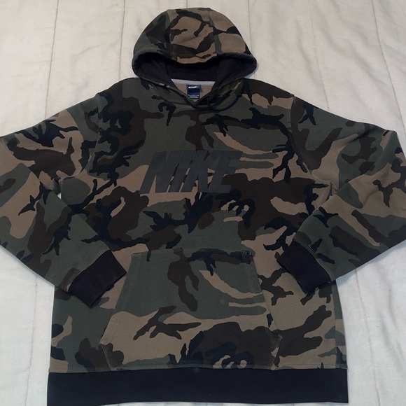 Nike Other - Nike army hoodie